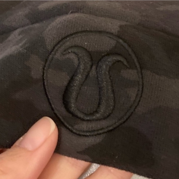 Lululemon scuba hoodie camouflage 10 - Picture 4 of 8